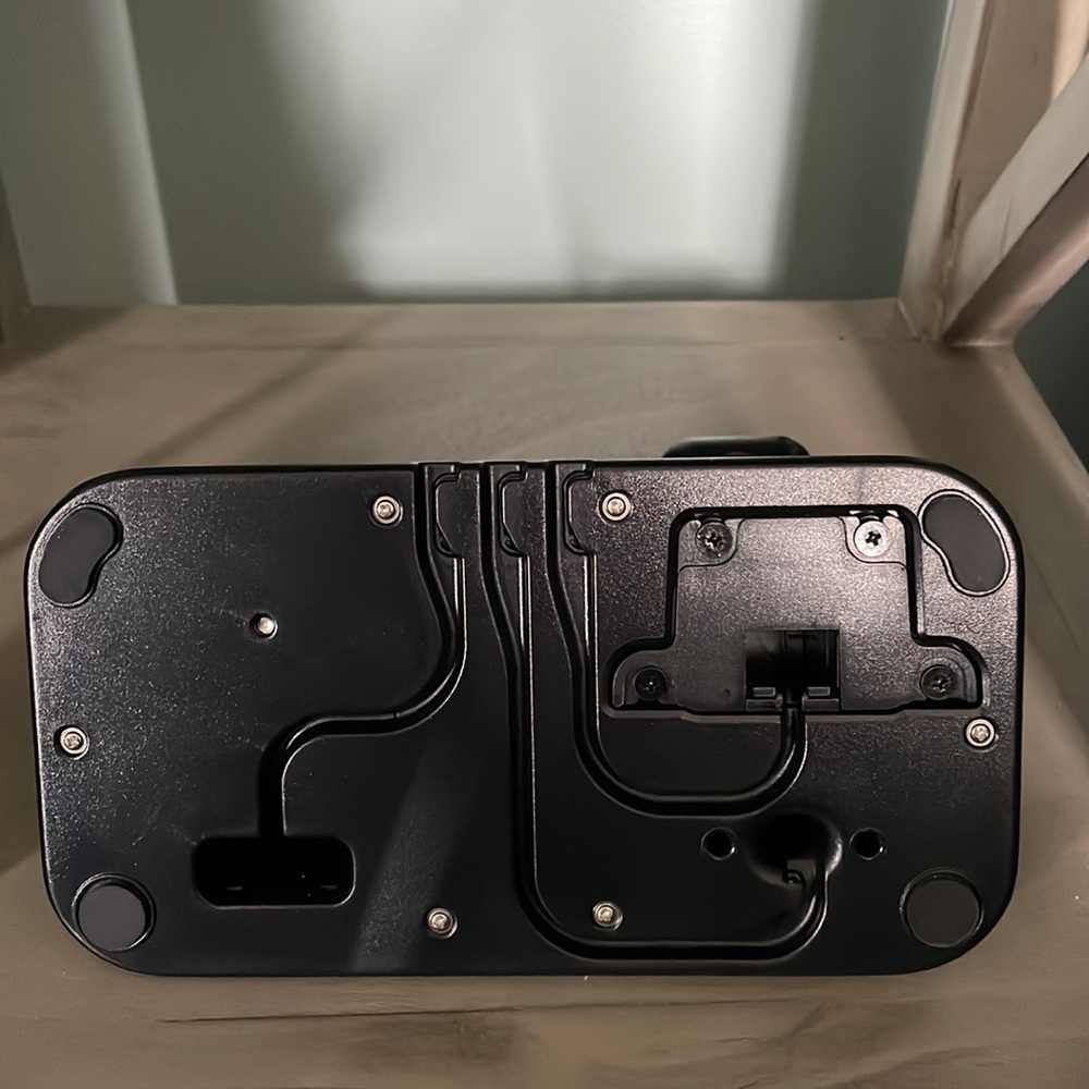 3-in-1 apple nightstand charging station - Picture 3 of 5